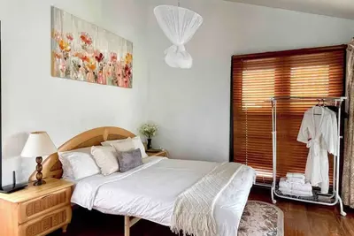 Image de Charming Studio with tennis court in Daisy Hill