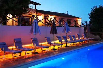 Image de Maison de vacances privée avec climatisation, Wifi, piscine privée, Tv, près de Porto Recanati