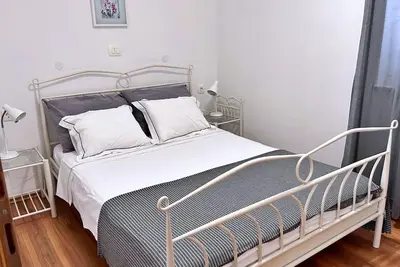 Image de Appartement d'une chambre avec le balcon et la vue sur le mer Cizici, Krk (A-22046-c)