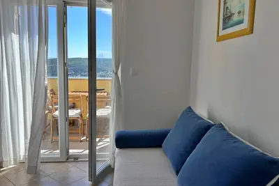 Image de Appartement de deux chambres avec le balcon et la vue sur le mer Cizici, Krk (A-22046-e)
