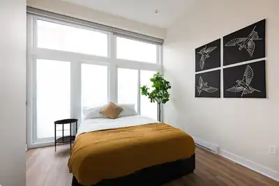 Image de Beautiful 2 Bdr with Sofa Bed and Sky Light - 1
