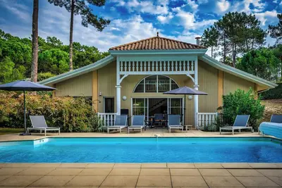 Image de Homerez - Villa élégante à Lacanau avec piscine privée