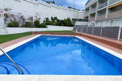 Appartement Moderne avec Piscine, Proche Plage des Tonyines
