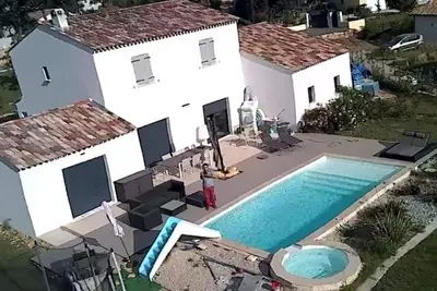 Image de Villa avec piscine entièrement climatisée entre Nice et Cannes