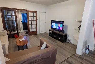 Image de Character Home Away from Home