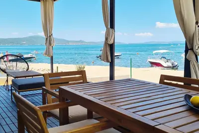 Image de Beachfront Mobile Home Tomislav. Direkt am Schönen Strand von Sv. Petar na Moru