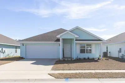 Image de Bon Secour Bungalow-Low Rates! So Close To Owa, Tanger, Sports Fields, Beach!