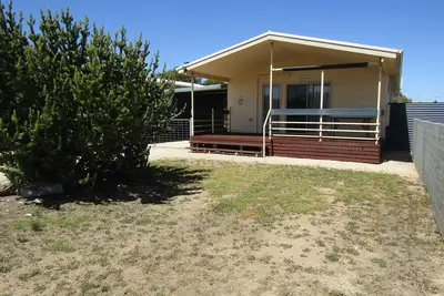 Image de Yaringa - Close to beach, Off Peak Special!