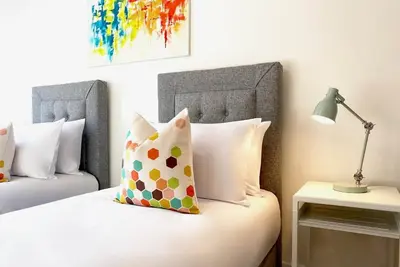 Image de 360 Me1 Sylvia Apts 03 - Modern Stylish 2 Bedroom 2 Bath Apt. 03 in Rochester
