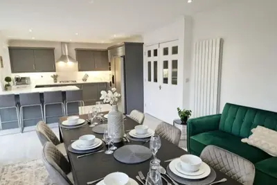 Image de 5 Bedroom Home, Sleeps 10, Nr Royal Liverpool Golf