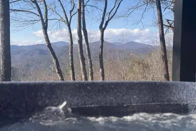 Image de Changes in Altitude - Private Cabin W\/ Stunning Mountain; Sunset Views, Hot Tub