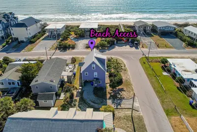 Image de Ocean-View Retreat, Sleep 8, 6-Minute Walk to Restaurants, Pet friendly