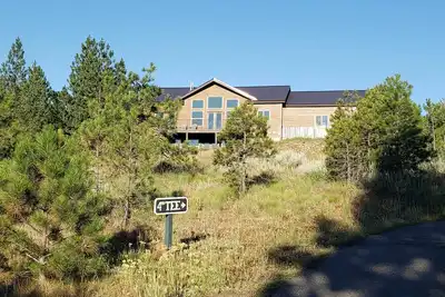 Image de Meadow Creek golf, sauna, views!