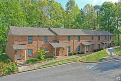 Image de Cute and Cozy 2 bedroom Townhouse!