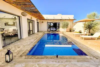 Image de Maison privée avec un piscine et grand jardin au pied des montagnes de l'Atlas