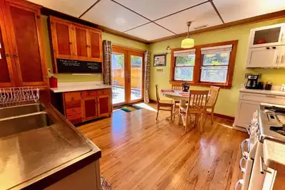 Image de Joe's Downtown Bungalow