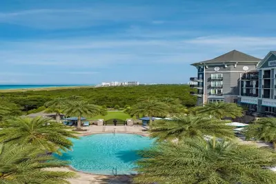 Image de Gulf View with Spa Access | Luxe 6-8 Guest Haven