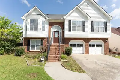 Image de Tranquil Retreat on Brook Farms Dr