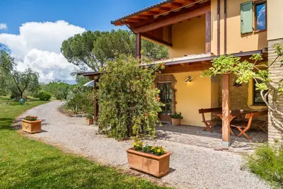 Image de Appartement de vacances \"Casa Le Basse - Vetulonia\" avec terrasse privée, jardin partagé et Wi-Fi