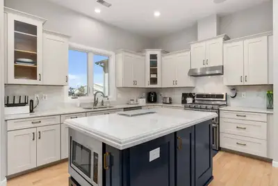 Image de Westside Escape- Great House for Family!