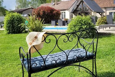 Image de Longère rénovée avec piscine, spa et hammam aux portes de Chartres, pour 12 personnes
