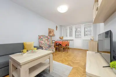 Solec 79a | Well-located Apartment | WiFi