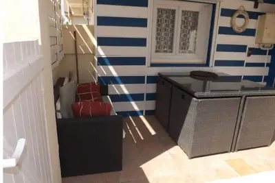 Image de Charmant bas de chalet climatisé à 150ml de la plage