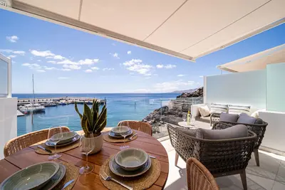 Image de Luxury by the sea