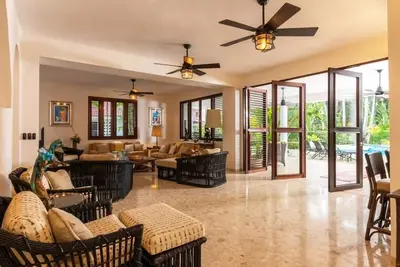Image de Villa Dorada – Luxury Vacation Home\n