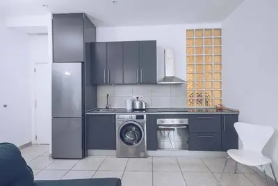 Image de 2br in the Zoko, contemporary and convenient