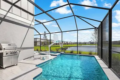 Image de The Serene | Peaceful new villa on I-Drive w/ Pvt pool, grand BRs, full kitchen