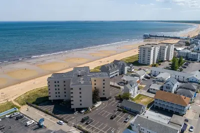 Image de Beachfront 1 bedroom Condo with Panoramic Ocean Views. Close to Everything! !