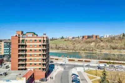 Image de Modern private One bedroom apartment Calgary Downtown #502
