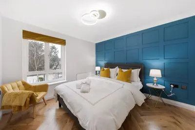 Image de Morden London break apartment 2 minutes to tube station close 2 Heathrow airport