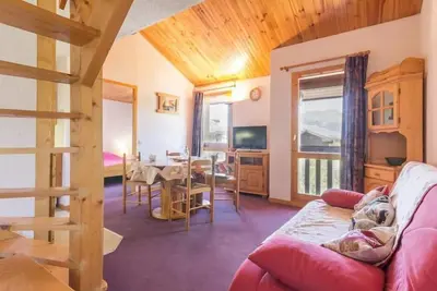 Image de 3ème étage, vue montagne, balcon, télévision, casier à ski, 45m², Montchavin La Plagne