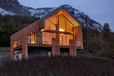 Image de Chalet Familial à la Montagne Proche Stations de ski Prestations Para-hôtelières