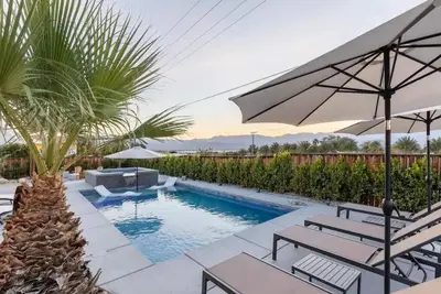 Image de The Palms - Pool, Spa, Bbq, Games, Mountain Views