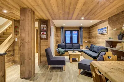 Image de Chalet, 50m du centre station, 2ème étage, balcon, télévision, 150m², La Plagne