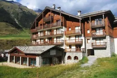 Image de À 20m des pistes de ski, Rez-de-chaussée, piscine, balcon, télévision, casier à ski, 35m², Val Cenis