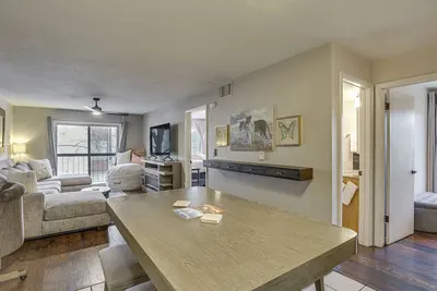 Image de Grand Junction Condo: Balcony, Community Pool!