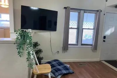 1Kg-Bed Entire Non-shared Condo fully appointed