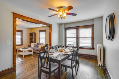 Image de Cozy Minneapolis Apartment, 1 Mi to Downtown!