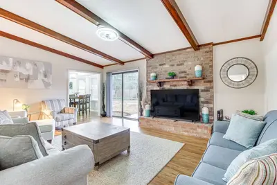 Image de Single-Story Savannah Home w\/ Private Backyard!