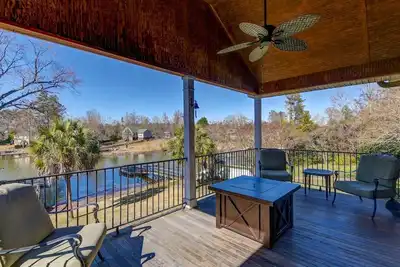 Image de Lake Murray Group Getaway | Sleeps 14 | Kayaks