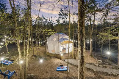 Image de Run Away Together 🏕️ Dome + Hot Tub Nights