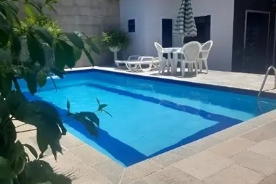 Image de Casa TĂ©rrea c/ Piscina, 3 SuĂtes, Acomoda 15 Pessoas e Eventos, P. Grande/forte