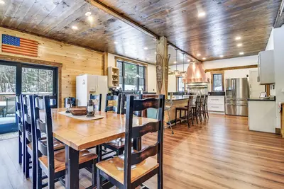 Image de Maine Home w/ Hot Tub & Snowmobile Trail Access!