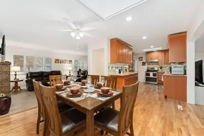 Image de Sanctuary in the City Private Hot Tub Pets Welcome