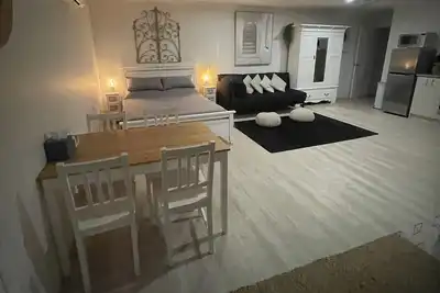 Image de Fully Self Contained 1 Bedroom Accommodation.