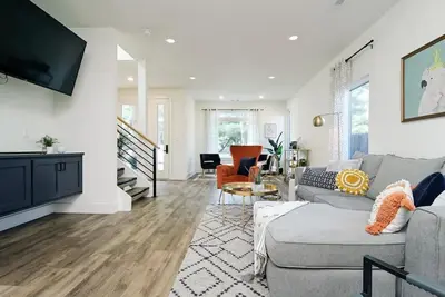 Image de Clarkwood | 1. 5 Miles From Dt & UofA